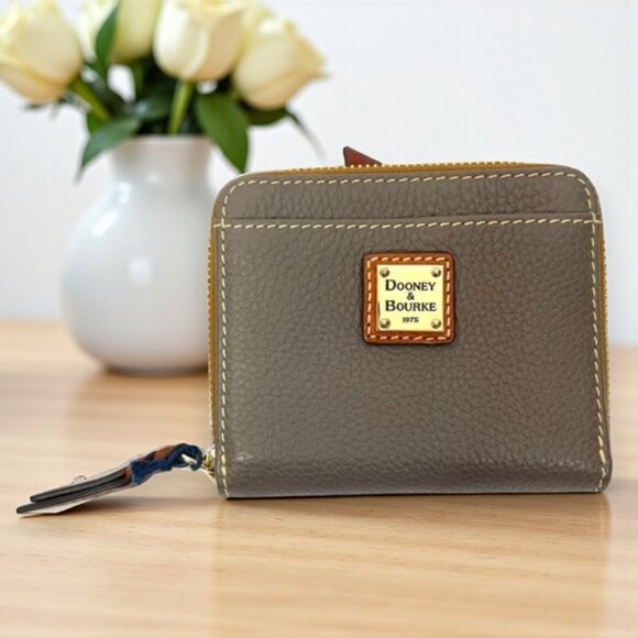 Dooney & Bourke Shopper Tote Pebbled Grain Leather with Zip Around Bifold Wallet - Picture 13 of 16